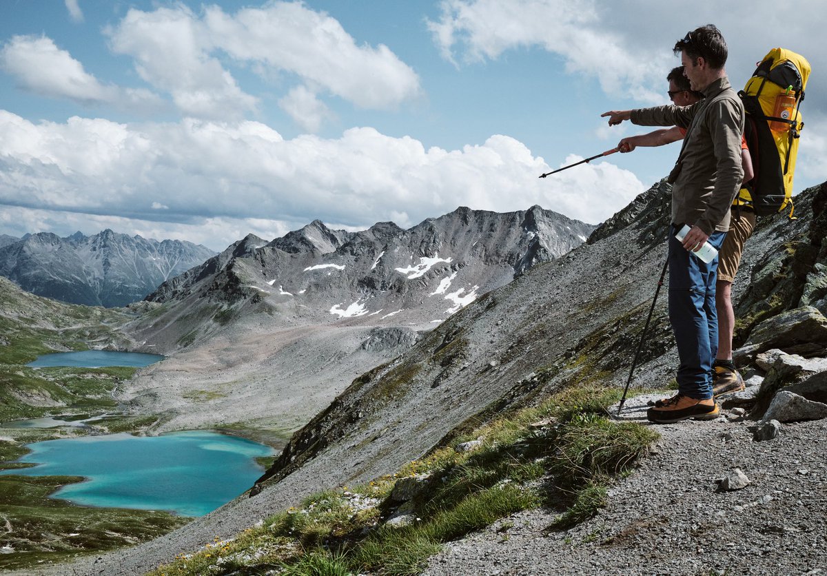 joepvanos tweet media