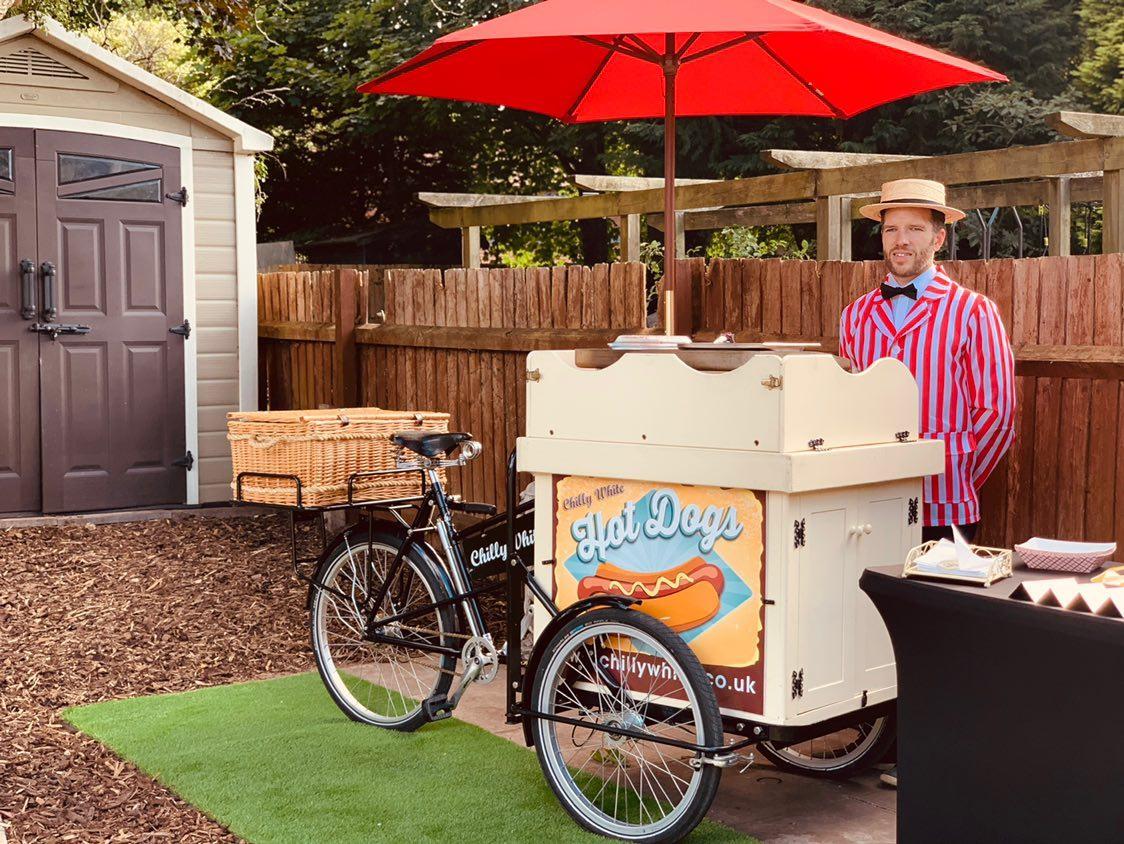 chillywhiteltd's tweet photo. Feast your eyes on our beautiful bespoke hot dog tricycle with your very own server - it's the perfect addition to any event! ๐ญ
#ByChillyWhite #Hotdogs #Hotdogbike #Eventprofuk #Eventplanning #Christmasparty #Staffparty #Corporatecatering #London #Party https://t.co/nPf2WpUCR5