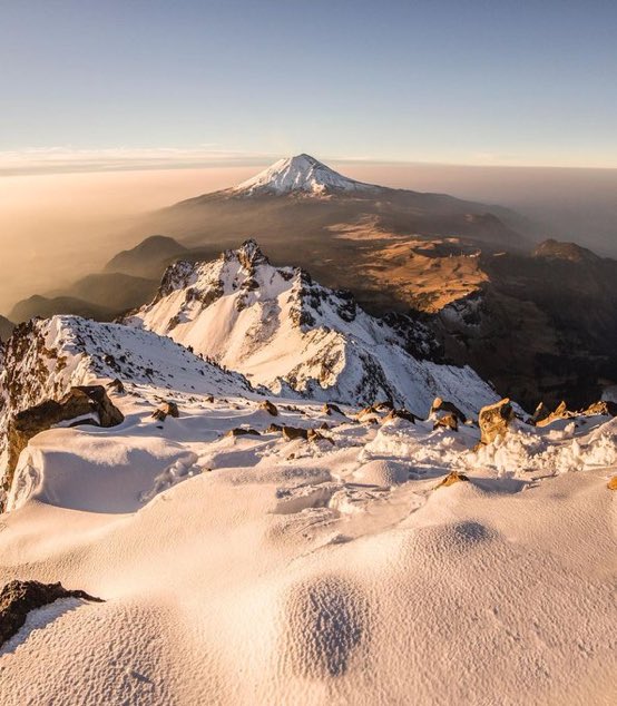 ChaacTlaloc's tweet photo. Estupenda Postal Parque Nacional Iztaccíhuatl- #Popocatépetl límites de EdoMex y Puebla Foto Alfredo Morán IG alfredomoran_photo via @gcerveravalee https://t.co/lUlTfXASx8