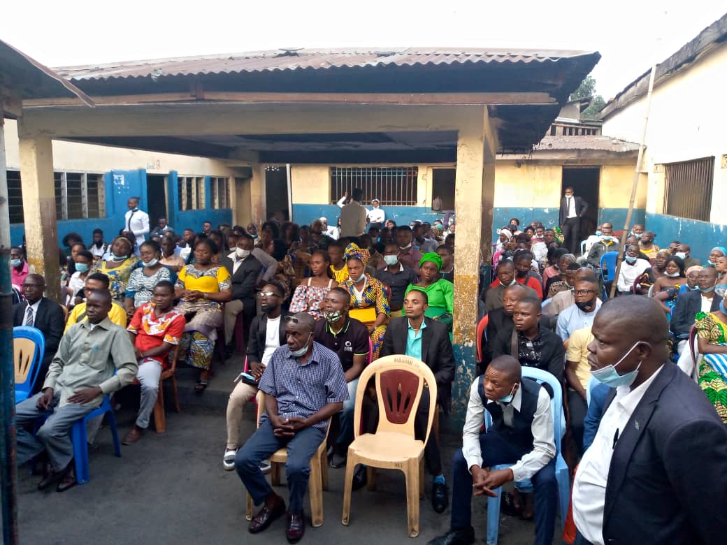 AFC_RDC's tweet photo. Conformément aux dispositions du calendrier des descentes dans les Fédérations de la Ville-Province de Kinshasa, aujourd'hui c'était la Fédération de la district de Tshangu sous l'assistance du Président National du Parti avec ses cadres du Directoire National du Parti. https://t.co/7LRx01iCVZ