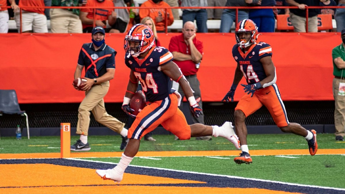 seantucker2020's tweet photo. Yesterday we lost Rutgers 17 Syracuse 7. I did ok but I wish I could have done more to help my team win.  I ran 54 Yds in 13 Att with 1 TD and 4 Rec for 27 Yds https://t.co/11mwJ1b0ej