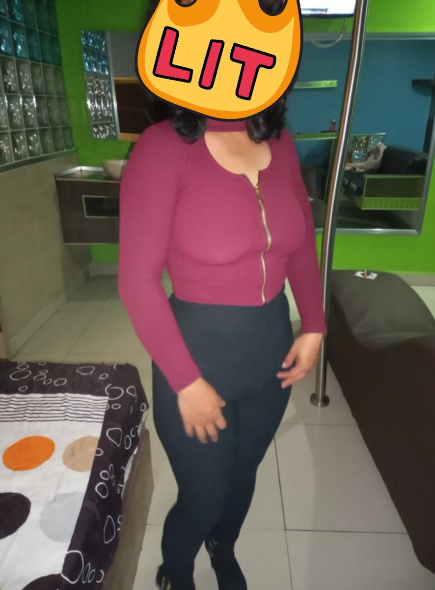 Parejitacalien9's tweet photo. Algo de ayer por la noche en un hotel de huamantla https://t.co/LvBhYtldMr