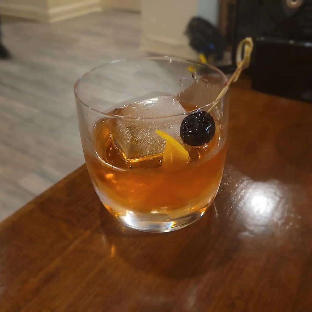 TheDigitalDoctr's tweet image. Whistle Pig 10yr Rye Old Fashioned 

#whiskey #Whisky #oldfashioned #whistlepigwhiskey #whistlepig instagr.am/p/CTvDkKIl3ahU…