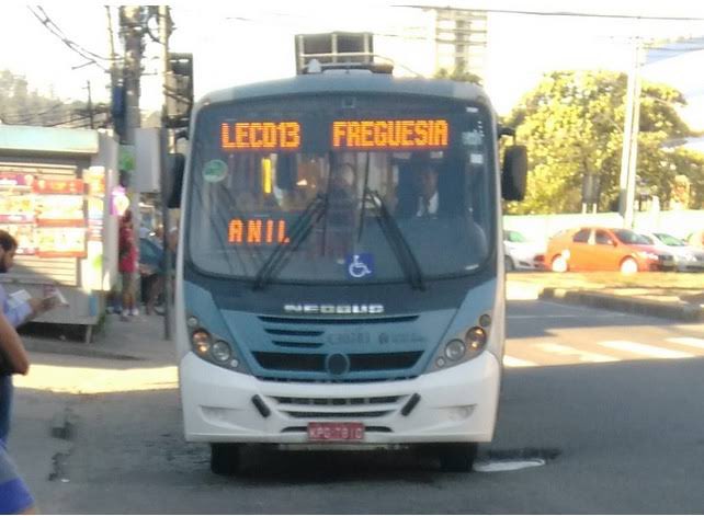 ÔNIBUS COM A DELEGAÇÃO DO PALMEIRAS É VISTO RODANDO PELO RIO DE JANEIRO