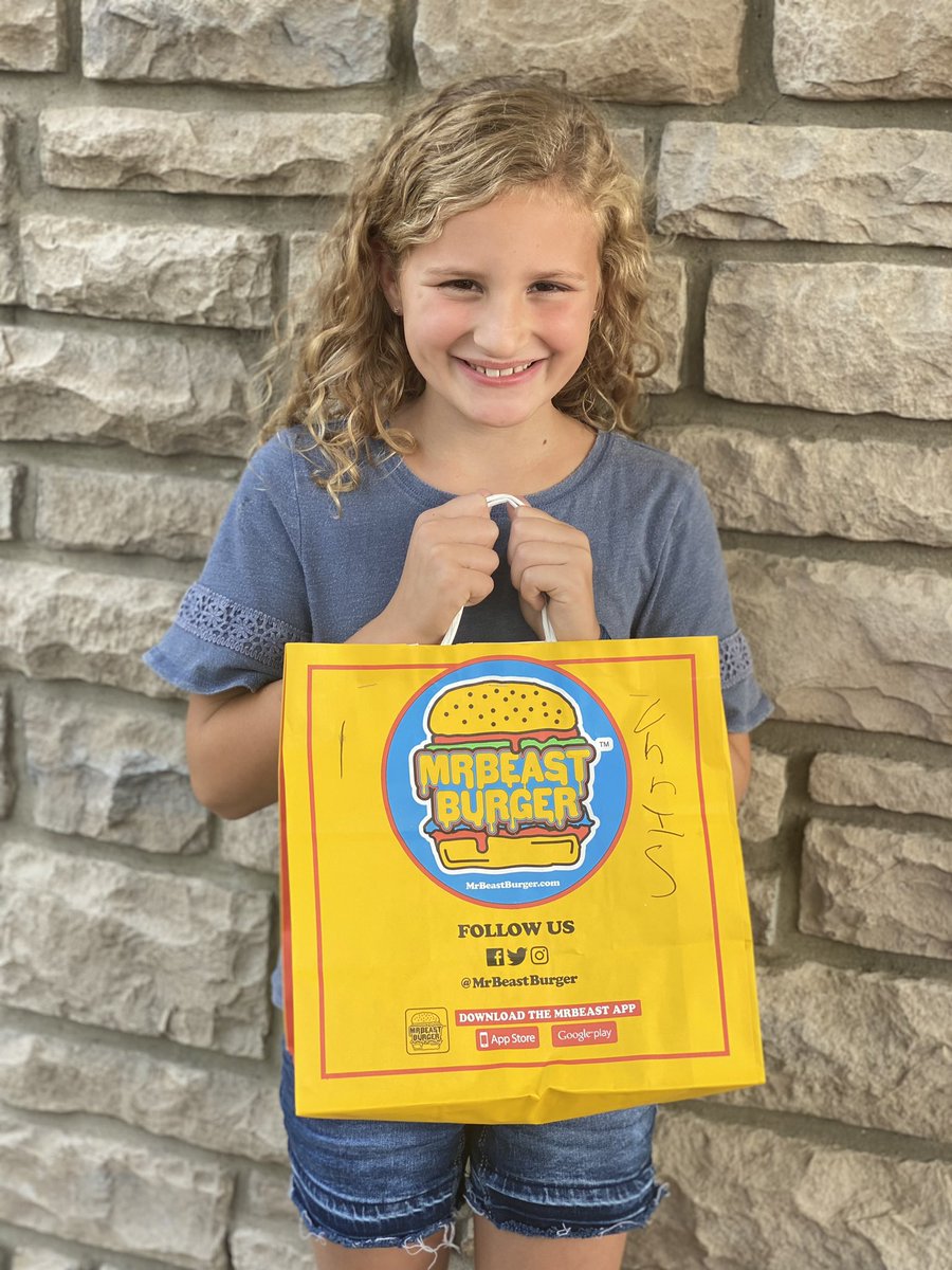 lambert1980's tweet photo. @MrBeastBurger @MrBeast  finally got@my daughter Aubrey a Mr. Beast burger Chandler style. https://t.co/PVB9ugECo3
