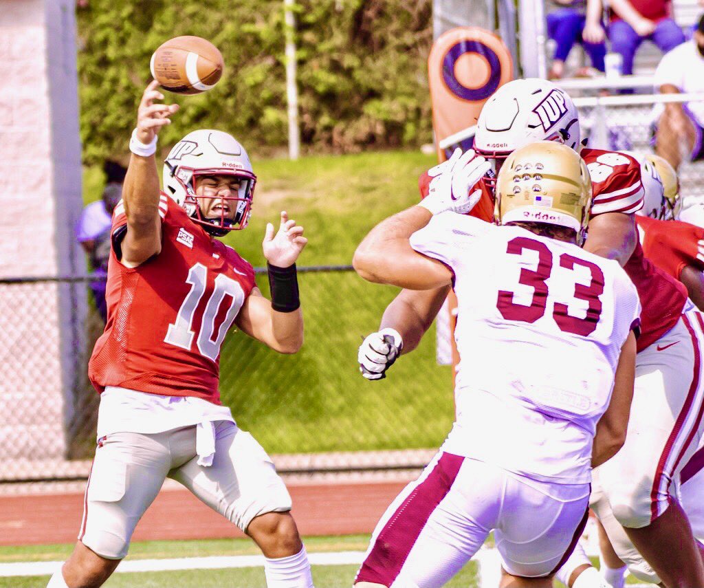Our guy <a href="/javondavis0/">javondavis0</a> showed out yesterday! 🙌

204 passing yds
2 passing tds 
20/30 passing attempts

#ALLIN21