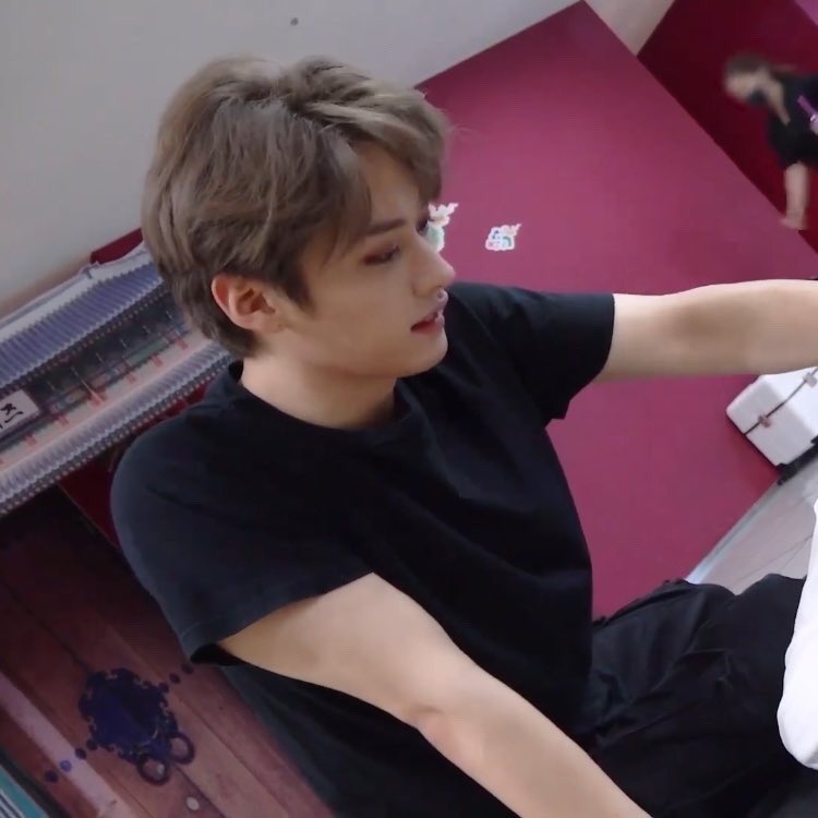 feeling faint
#리노