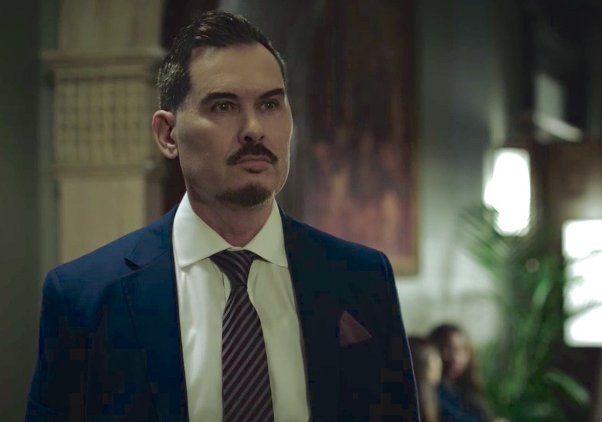 Playing a great character #jerk #lawyer in a new #tvshow