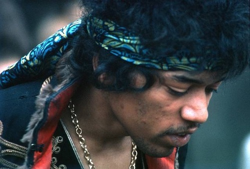 imusicbuzz's tweet image. “Don't use your brain to play it, let your feelings guide your fingers.” - Jimi Hendrix 
#guitarplayer #JimiHendrix