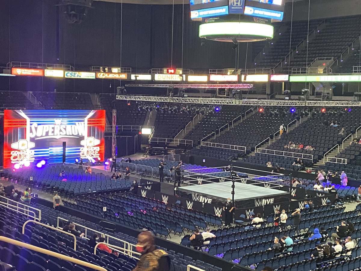 Sortarican81's tweet image. #WWEAlbany let’s do this!!