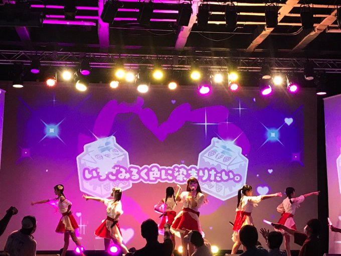 Twitterのコスプレ画像32