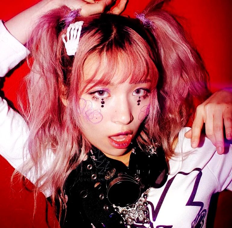 yoongiisimp's tweet photo. idc who you are if you know who they are marry me immediately https://t.co/TViPaMMDrT