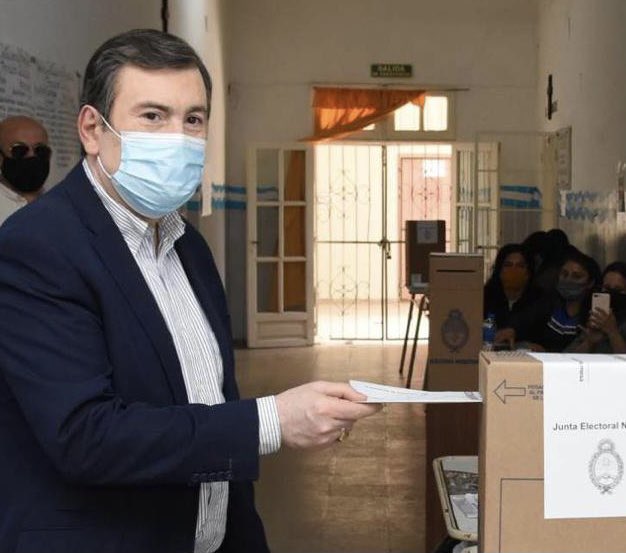GZamoraSDE's tweet photo. Cumplimiendo con los cuidados preventivos en resguardo de la salud,pero con entusiasmo cívico,en nuestra provincia hemos participado nuevamente,en forma  respetuosa y pacífica,con un elevado porcentaje de concurrencia a las urnas.
Felicitaciones a toda la ciudadanía santiagueña!! https://t.co/4hkX9bxEfl
