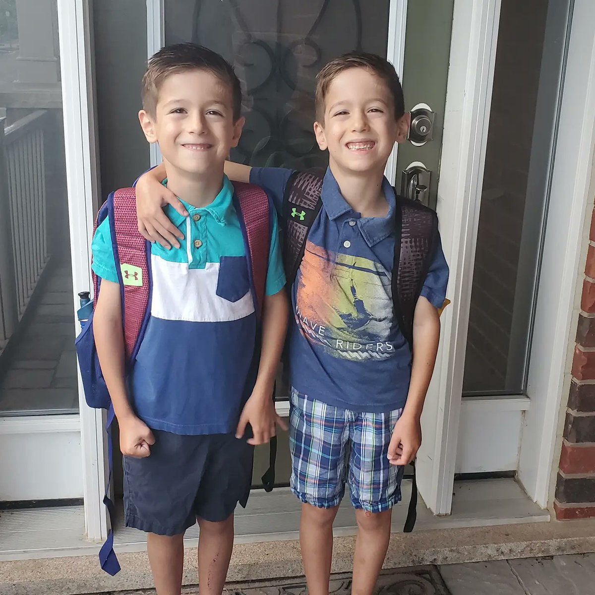 ctaptelis1's tweet photo. 1st day of school pictures; Grade 2 &amp; 9. So far so good. 🙏 Wishing everyone a safe, healthy, successful 2021/22 school year! 🏫 ✏ 📚 😷 https://t.co/3ETBfM3ZgL