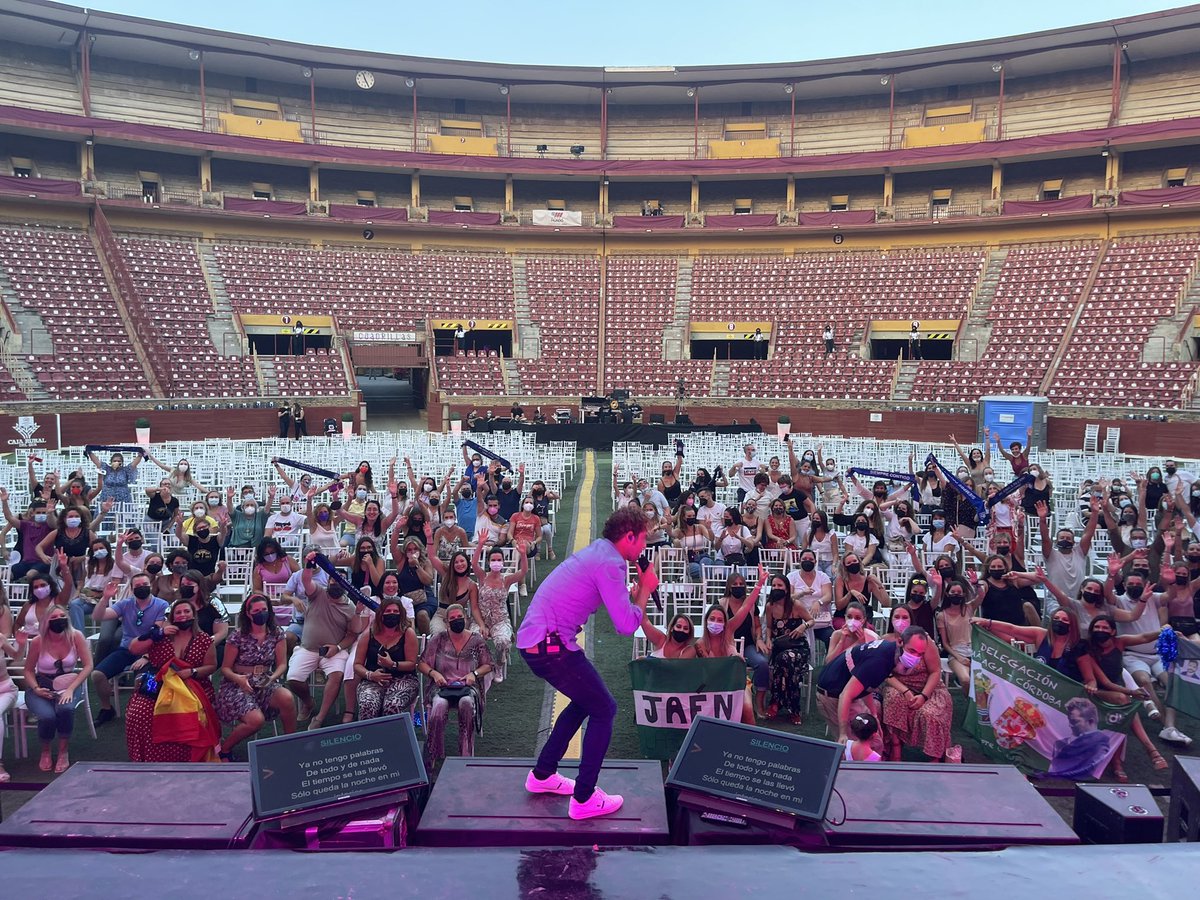 davidbisbal's tweet photo. Me encantan las pruebas de sonido a vuestro lado!   Gracias CORDOBA!! https://t.co/0W4y6PqeTz