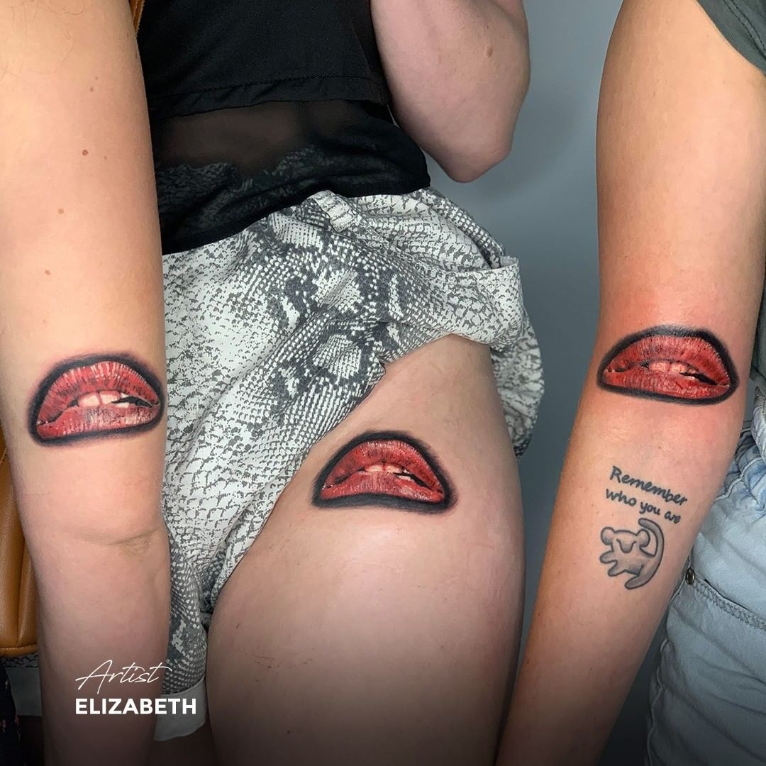 Tattoo Artist: Elizabeth  | IG: celebrityinktattooqueenstreet

#Tattoo #TattooIdea #TattooRecommendation #TattooDesign #TattooDaily #RealisticTattoo #LipTattoo