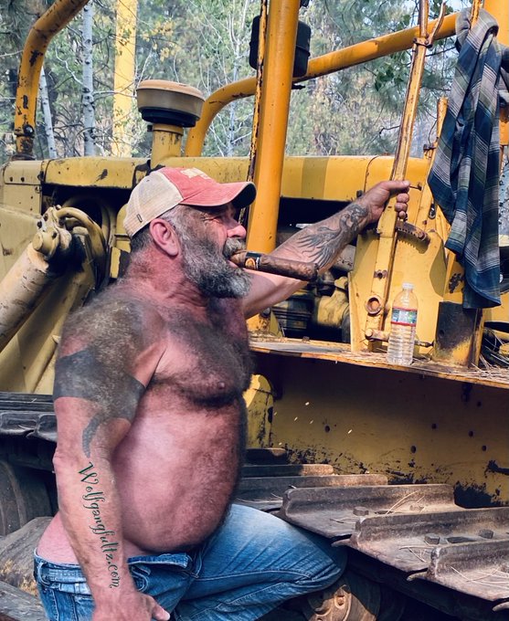 Hairy daddy with heavy equipment. #gaydaddylover #dilf #gaybears #adultbusiness #onlyfansdad #gloryhole<a href="/tag/gaydaddylover"class="tags">#gaydaddylover</a><a href="/tag/bigdick"class="tags"><span>#bigdick</span></a><a href="/tag/bareback"class="tags"><span>#bareback</span></a><a href="/tag/dilf"class="tags"><span>#dilf</span></a><a href="/tag/gloryhole"class="tags"><span>#gloryhole</span></a><a href="/tag/sloppy"class="tags"><span>#sloppy</span></a><a href="/tag/adultbusiness"class="tags"><span>#adultbusiness</span></a>