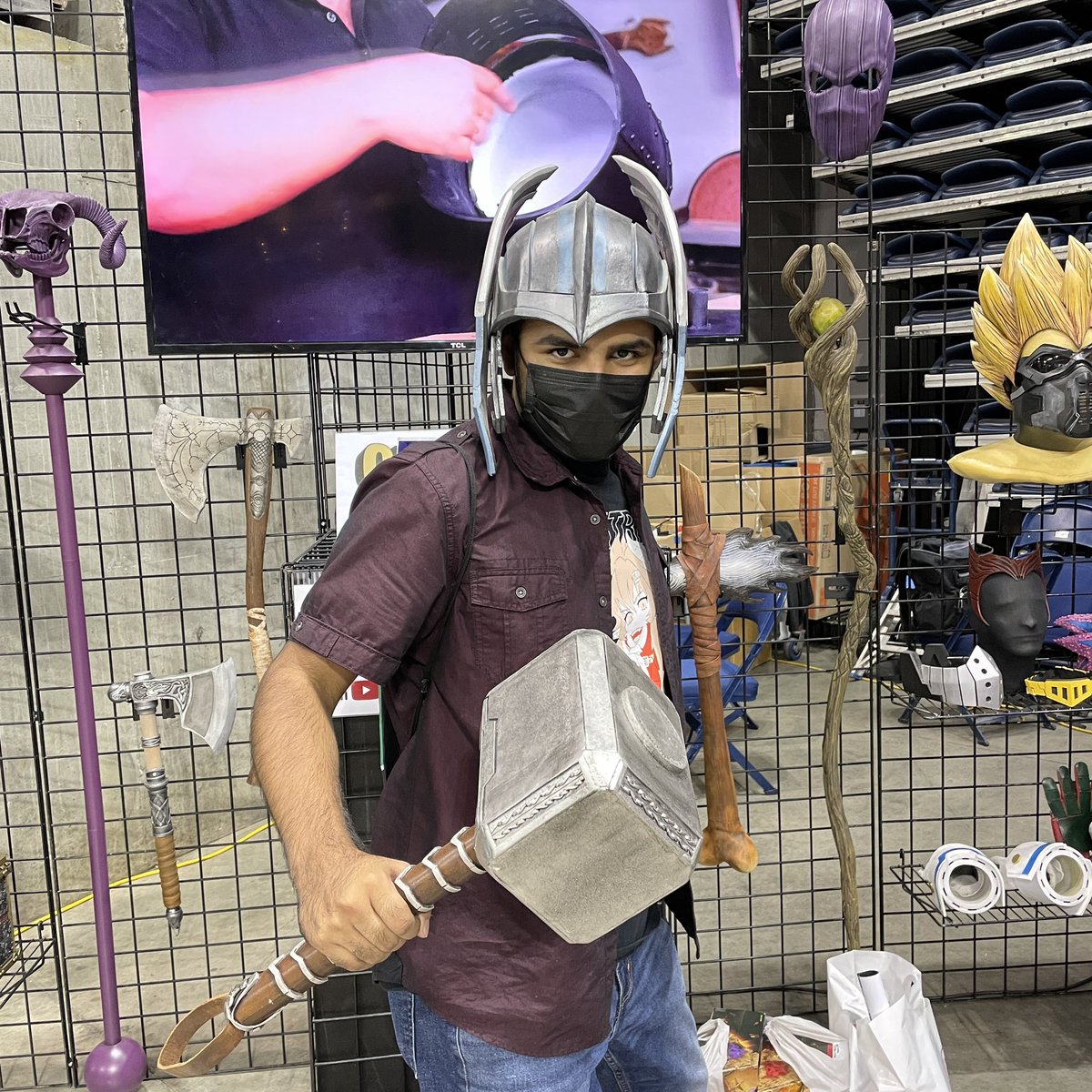 StocktonCon was a lot of fun! It was fun meeting fans like @romeo.a.27 and seeing everyone just having a great time!

@stocktoncon @marvelstudios 

#thor #thorragnarok #marvel #marvelstudios #convention #stocktoncon #comiccon #comics #comicbooks #anime #cosplay #cosplayer https://t.co/c6ijP3advE
