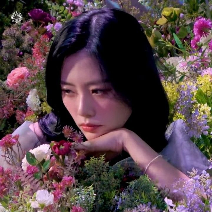 kiminjipics's tweet image. flower fairy 💐
#지유 #드림캐쳐