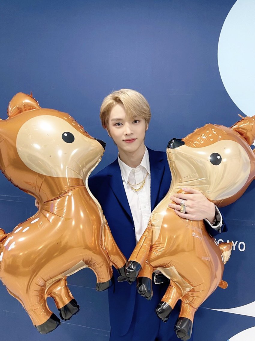 𝐇𝐀𝐏𝐏𝐘 𝐒𝐔𝐍𝐆𝐂𝐇𝐀𝐍 𝐃𝐀𝐘

Happy birthday, Sungchan! I'm glad to know you. I hope, you will always be given health and happiness. I can't wait to see you back, so please hurry back 

#잘한다_성찬이 
#해피성찬데이
#HAPPYSUNGCHANDAY