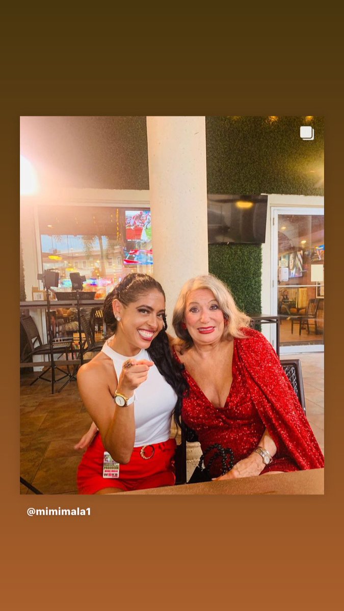 PeaceOnTheStre2's tweet photo. 🟢Exclusive casting #housewivesoforlando #pilotshow
What an honor to be with like-minded individuals, I am so excited to be here! WE ARE PUTTING ORLANDO ON THE MAP! Recognizing the city for the amazing talented individuals it has to offer!!! @BravoTV 
#mimimala #broadcasting https://t.co/QPQcuRWfi7