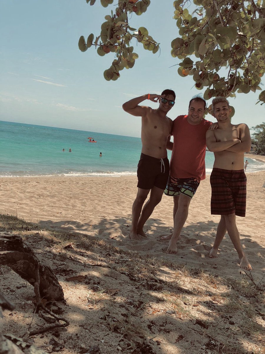 Leonardortg's tweet photo. #familytime https://t.co/MgFPec7T6s