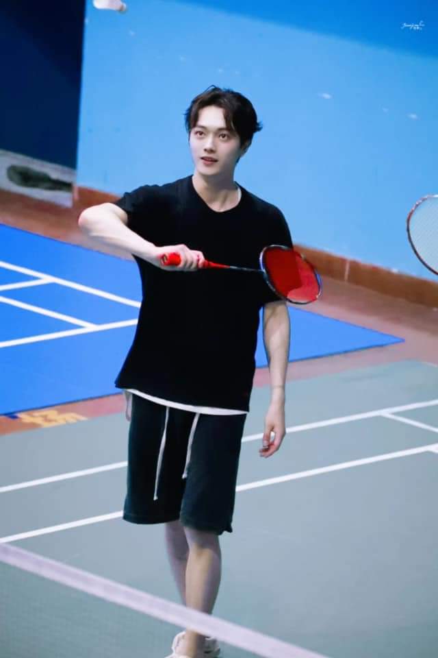 Xu_kaialaso's tweet photo. stop your strenuous activity, let's exercise with me..😍😍🥰
#xukaisoso
#xukai许凯 
#xukaialaso
#xukaisport
#FallingIntoYourSmile 
#ancientlovepoetry 
#thelegend
#onceuponatimeinlingjianmountain
#storyofyanxipalace
#untouchablelover
#arsenalmilitaryacademy
#danceoftheskyempire https://t.co/vpjnqV0mpa