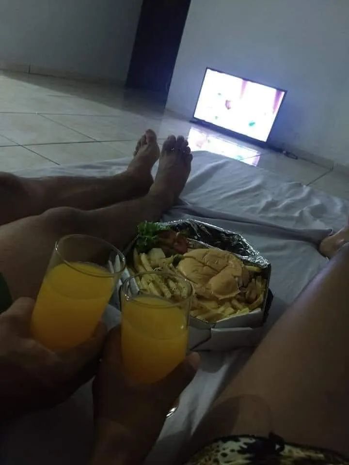 APENAS COMECE 👩🏻‍❤️‍💋‍👨🏻🥰😍