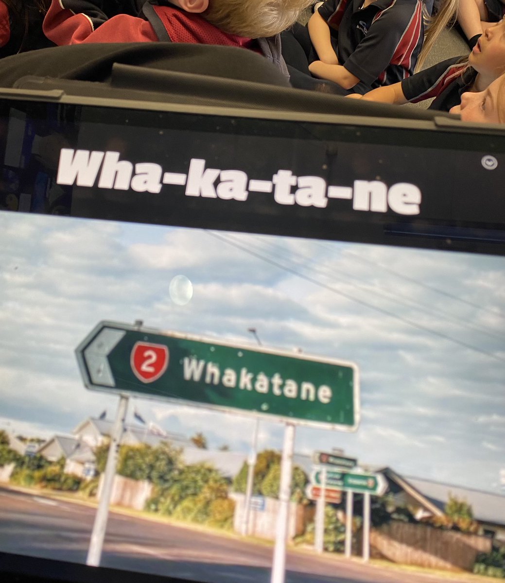 #tewikiotereomāori <a href="/takpschool/">Te Ākau ki Pāpāmoa School</a> learning to pronounce our places names beautifully 🙌<a href="/Matua_Heremia/">Matua Heremia</a>