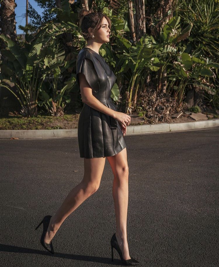 {raiding my moms M’s closet then strutting away like}