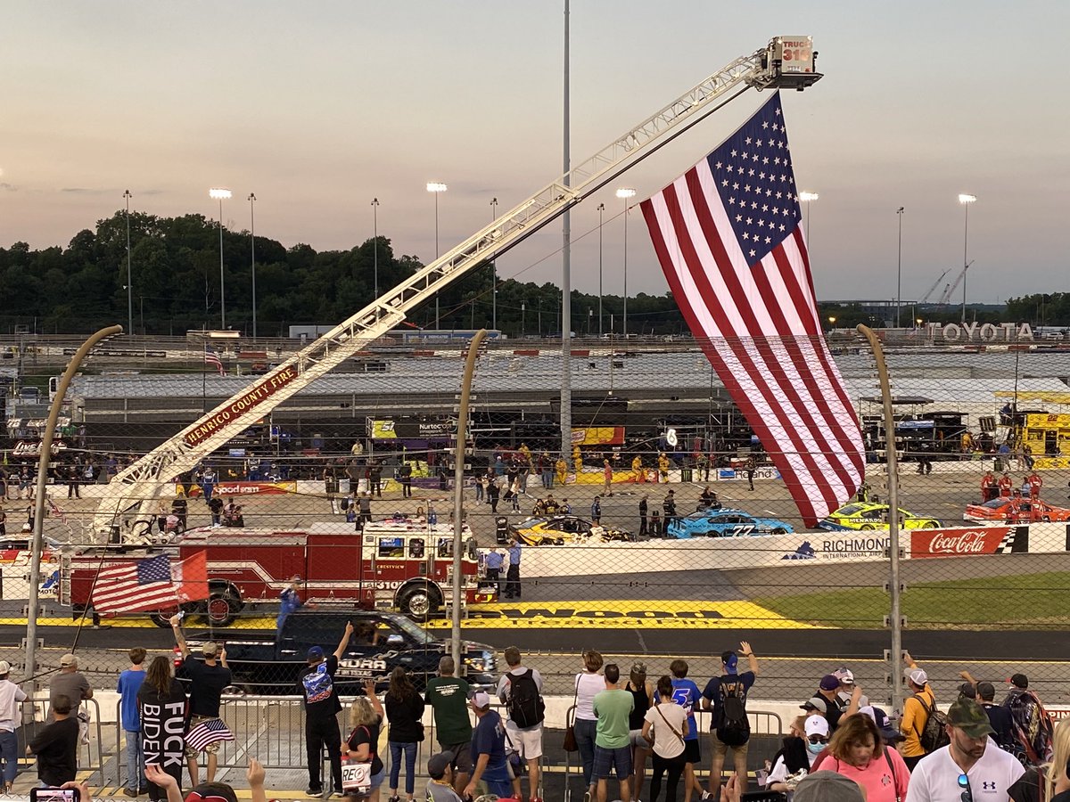 RobGoodman's tweet image. The fire truck was right in front of me at @RichmondRaceway during the pre-race ceremony on 9/11. We will never forget!