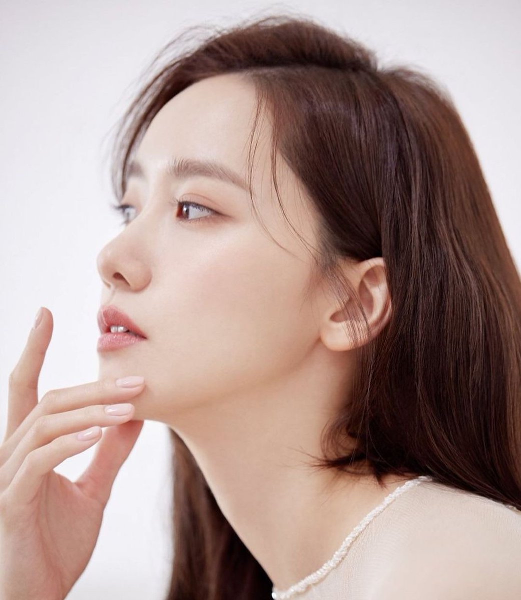 dearIyoona's tweet photo. https://t.co/NaXdEANs3E