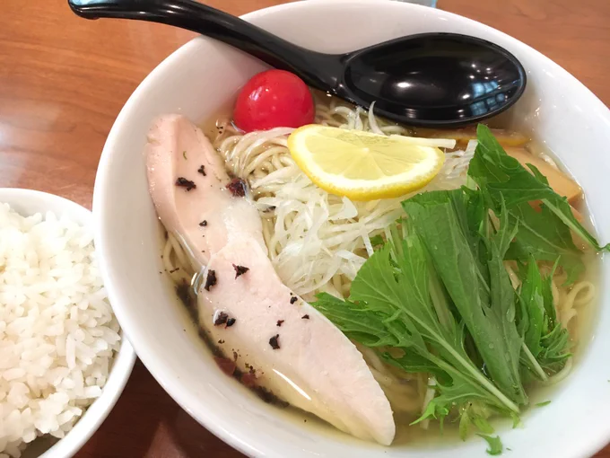 ラーメン食べに来た!
行くぞハルキ!
押忍! 