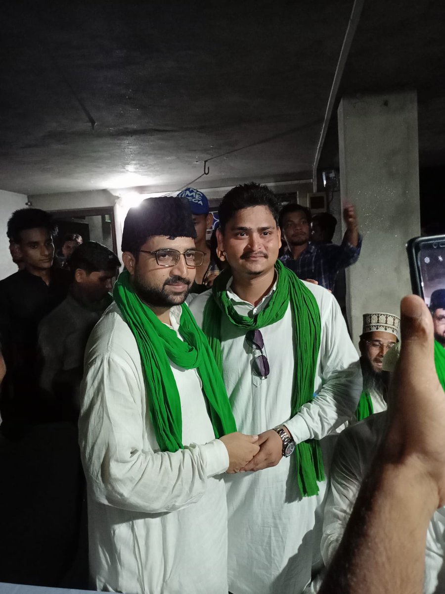 Shamsha72023342's tweet photo. कल 12/9/2021 AIMIM प्रदेश अध्यक्ष हाजी शौकत अली साहब और गाजीपुर बलिया मऊ प्रभारी शमीम खान साहब के घोसी आगमन पर उनसे मुलाकात हुई https://t.co/17sth70dU5