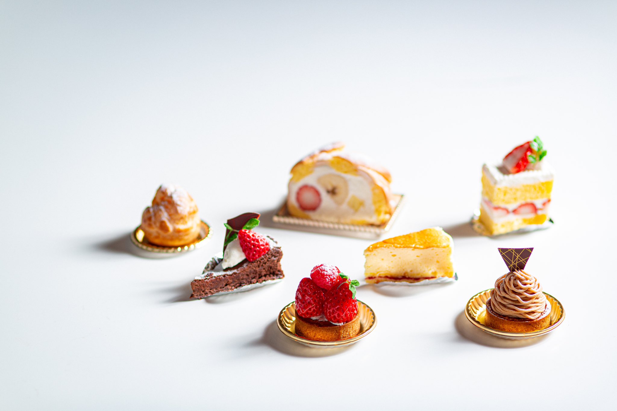 呉竹荘 くれたけそう Petit Sweets ランチのあとのお楽しみにパティシエがまごころ込めてつくるプチケーキはいかがですか ロールケーキ プチショートケーキ プチチーズケーキ プチ チョコレートケーキ プチモンブラン 各350円