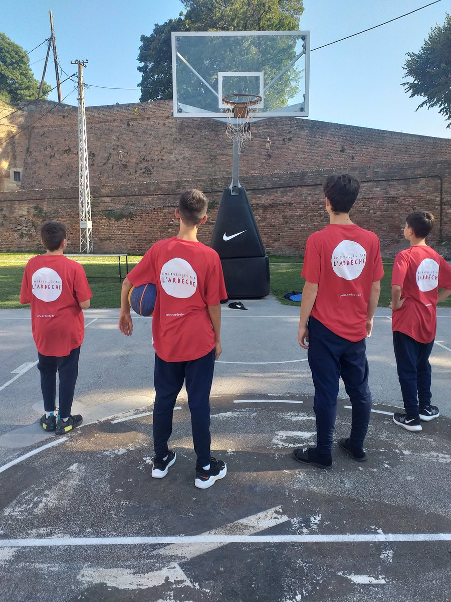 UNSS_07 (@unss_ardeche07) on Twitter photo <a href="/ISFsports/">@isfsports</a> en Serbie notre délégation aux couleurs Ardéchoises @Ardeche_07 pour l entraînement <a href="/unss/">UNSS_National</a> <a href="/patrice_gros/">Patrice GROS</a> <a href="/acgrenoble/">Académie de Grenoble</a> <a href="/ISFsports/">@isfsports</a> en Serbie notre délégation aux couleurs Ardéchoises @Ardeche_07 pour l entraînement <a href="/unss/">UNSS_National</a> <a href="/patrice_gros/">Patrice GROS</a> <a href="/acgrenoble/">Académie de Grenoble</a>