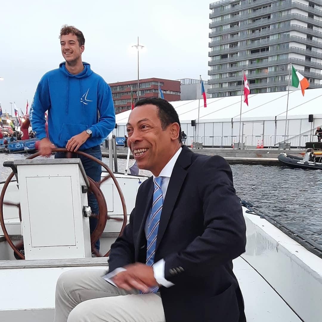 De <a href="/ChallengeAlmere/">Challenge Almere</a>: 800 atleten, uit verschillende landen, zijn gestart bij wat een historische race belooft te worden. Ze strijden om wereldtitels en schrijven geschiedenis tijdens de veertigste editie van deze sportieve uitdaging, die zo verankerd is in Almere. Helden!