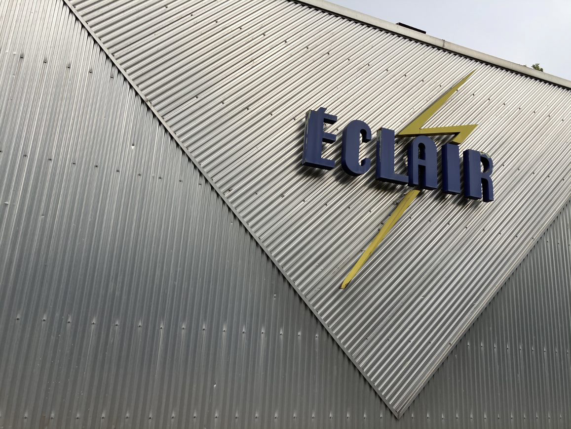 Appel à projets pour la préfiguration artistique et culturelle des Laboratoires Éclair ! Le #104paris, avec <a href="/FabriqueVille/">Une Fabrique de la Ville</a> et <a href="/FIDAL_avocats/">Fidal</a>, a accompagné <a href="/epinaysurseine/">Épinay-sur-Seine</a> et <a href="/PlaineCommune/">Plaine Commune</a> dans une démarche de transition et de création d’un #tierslieu.👉bit.ly/2YLTN2J