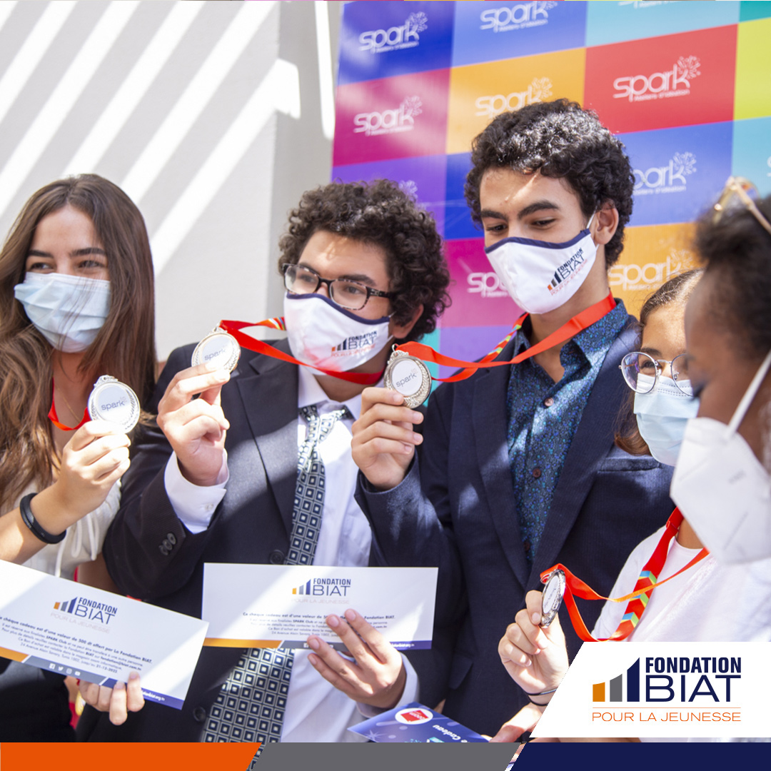 BIATfondation's tweet photo. Here are the winners!!!
1er prix : SPARTACUS @SPARK_CLUB_ENISO 
2ème prix IC 1101 @SPARK_CLUB_SMU
3ème Prix : LES ÉCLAIRS DE GÉNIE @SPARK_CLUB_DAUPHINE 
#Tunisie #FondationBIAT #SPARK https://t.co/Cxu5Hba5xE