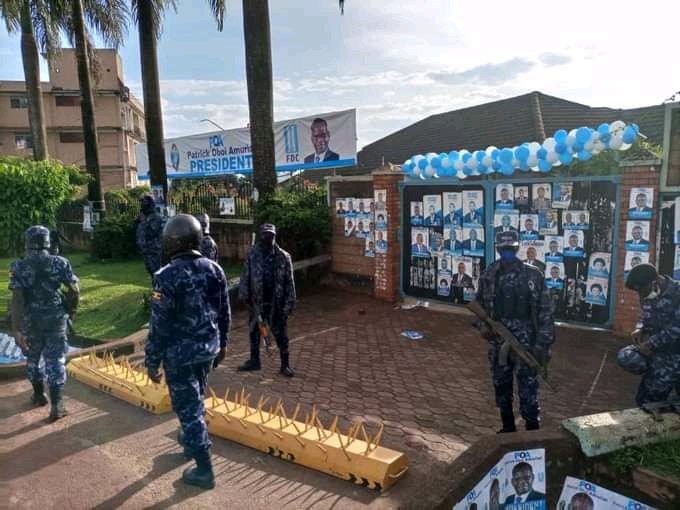 FDCOfficial1's tweet photo. Today we have a massive historical event at our party headquarters Najjanakumbi. 

All media houses are invited for this magical event that will commence at 10:30 Am. We are One Uganda one people.

📷 File Photo; 3rd Nov 2020 https://t.co/cC8lKtCHbg