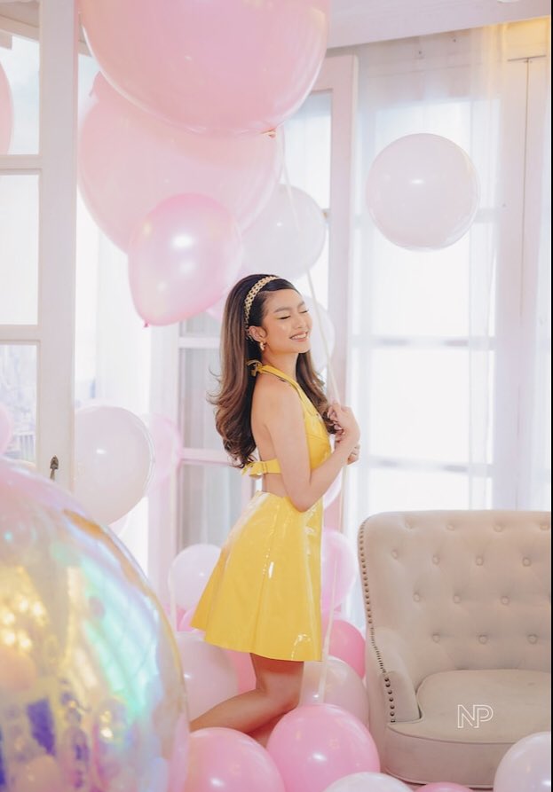 _lallainadior's tweet photo. “Ashley describes her birthday shoot as “very edgy” like her,with hints of Kylie Jenner vibes”
Omggggg!!!Ikaw na🤍✨
@lallainashley https://t.co/4mipD39xdW