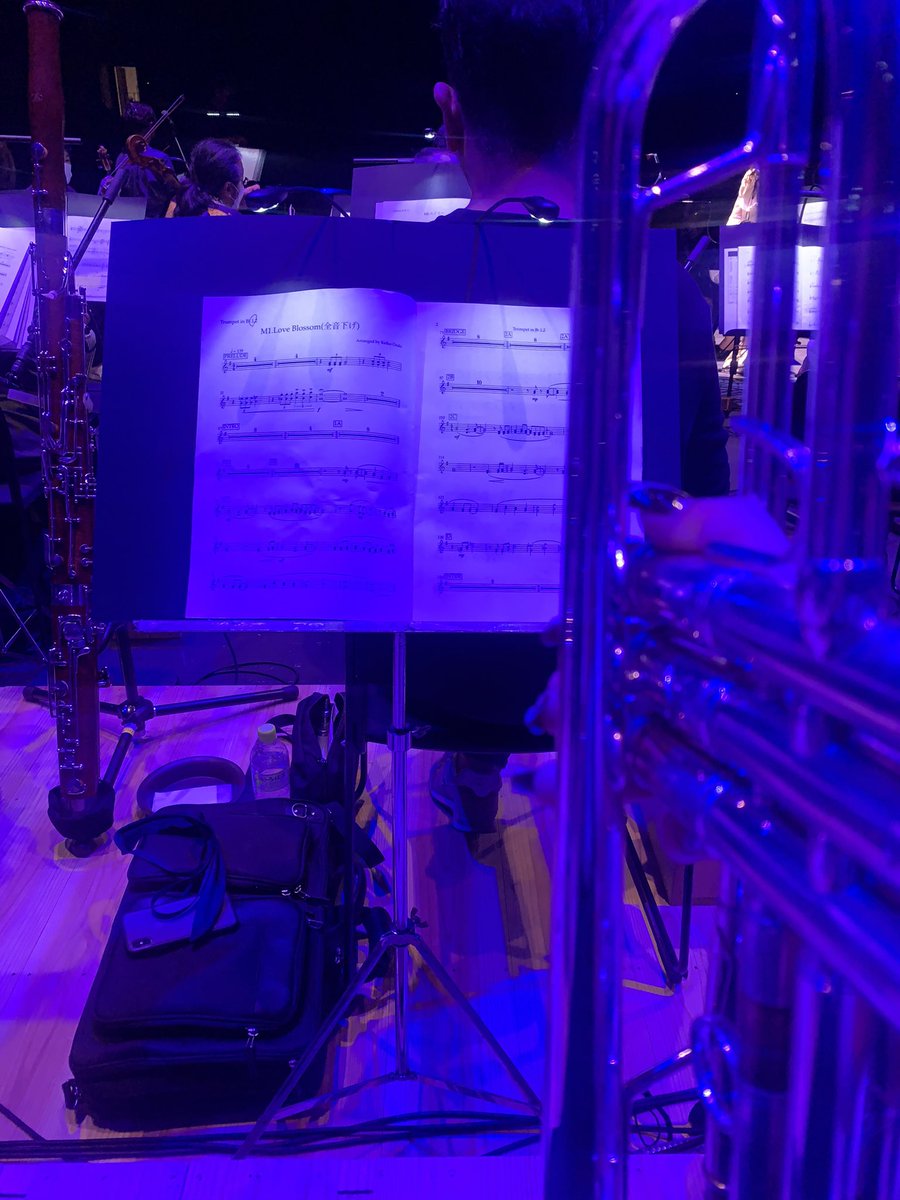 mmmdk_m's tweet image. 東京21世紀管弦楽団さんのMinori Chihara ORCHESTRA CONCERTに出演させて頂きました！
茅原さんの素晴らしい歌のバックで吹くことが出来て幸せです😌🎺

奏者の皆様の演奏も、照明など演出もとっても素敵で感動でした…😊

個人的に反省点が浮き彫りになったかなり貴重な演奏会でした！精進します！！