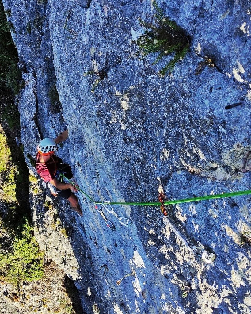 Playground
🐺@laurohm77 
.
.
.
.
.
.
.
#lalobera #routsetter #wolvesdontbark #boulderingspain #routesetter #escaladadeportiva  #arrampicata #rockclimbing #climbing #boulder #bloque #escalador  #climber #bulder #climbingspain #chalk #grimper #climbinghard #roar #grind #escalar…