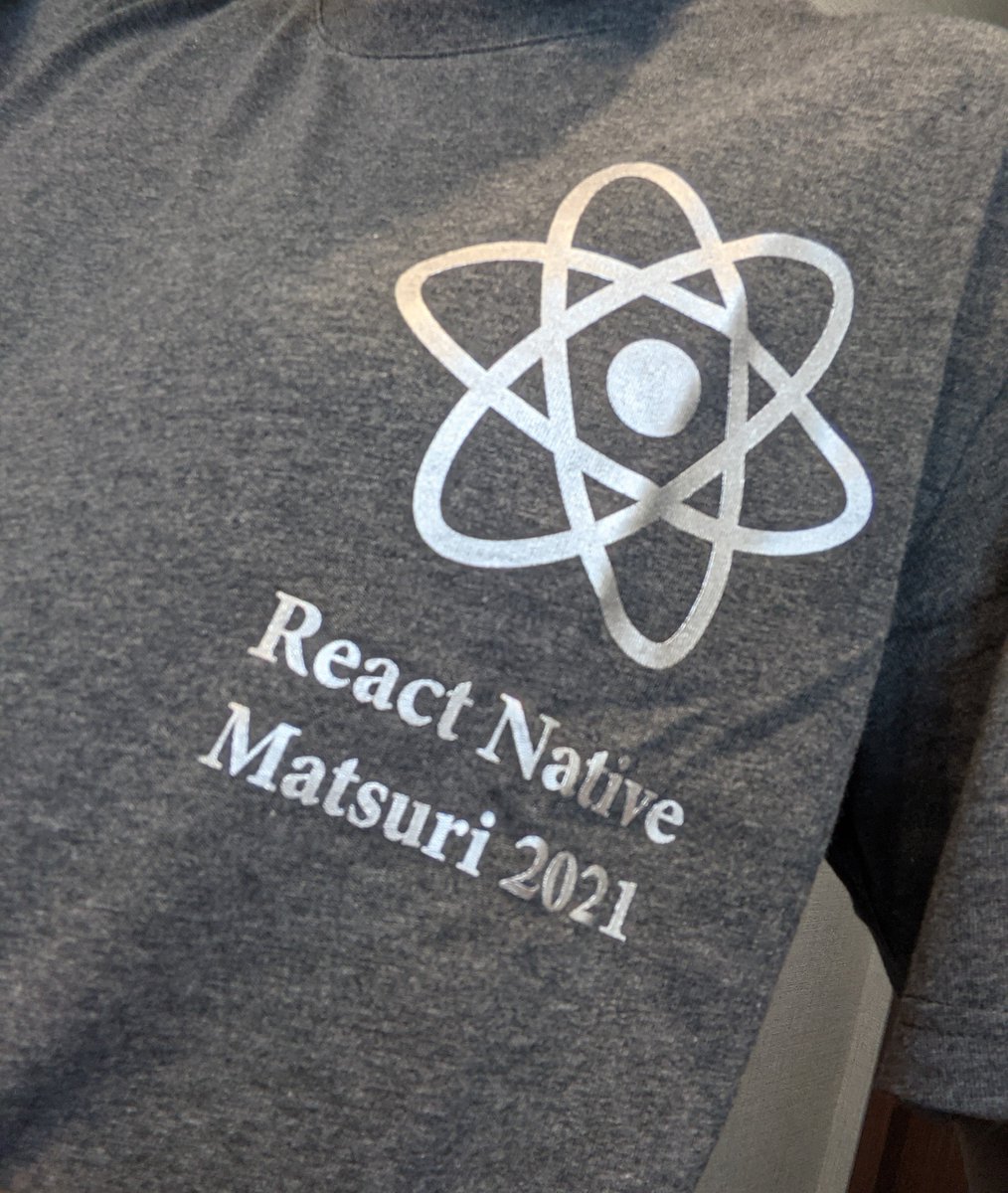 yamanoku's tweet image. #ReactNativeJP ノベルティグッズきた。Tシャツいいすね👍