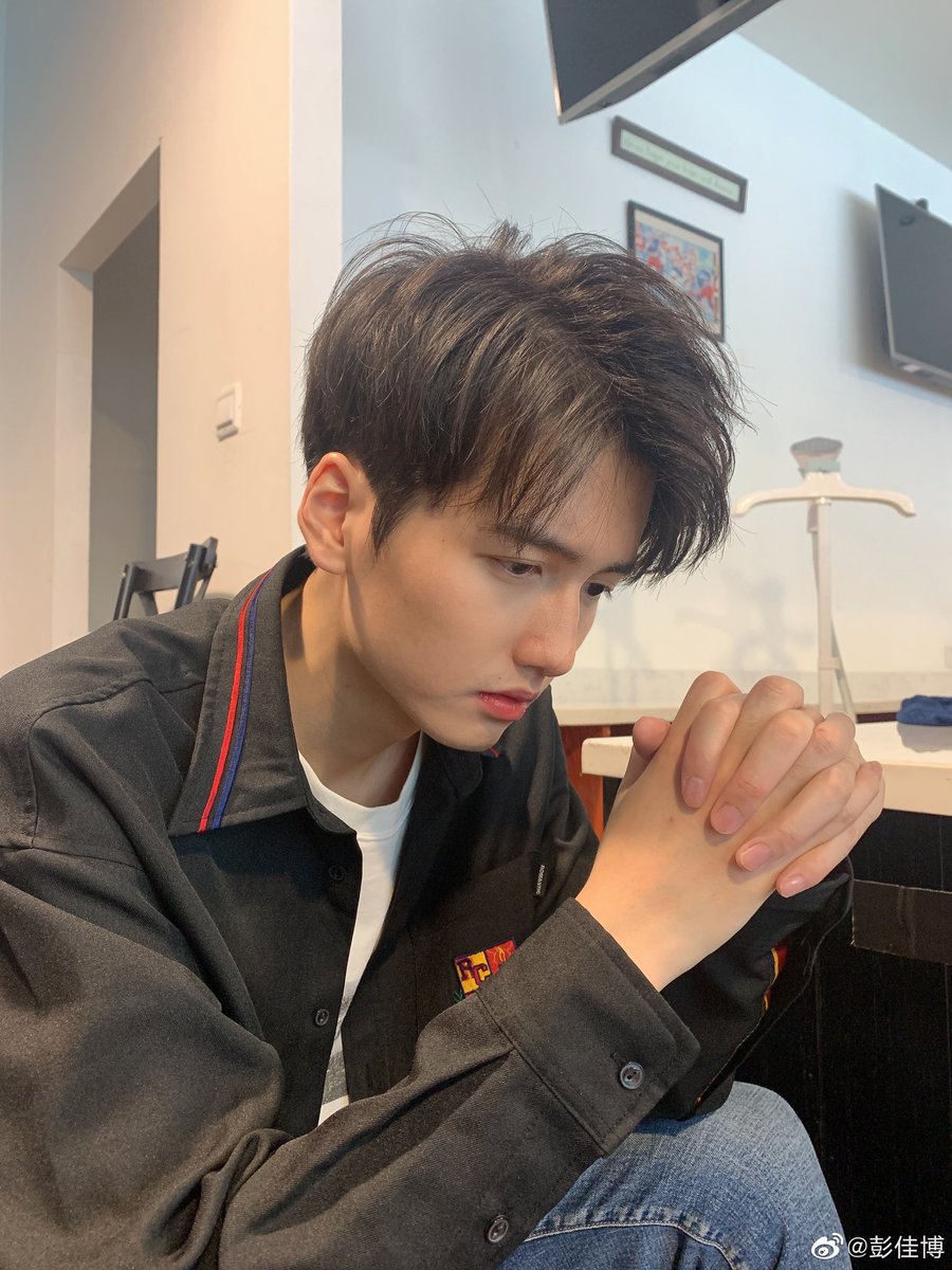 pengjiaboryanph's tweet photo. [ WEIBO UPDATE ]
09•13•21

[junjie.ryan]
对生活永远向往☀️ ​​​

you made my day well daddy peng 🥺🧡

Follow him on
📷Ig &amp; Douyin : junjie.ryan
🐤Twt: @JunjieRyan
👁️‍🗨️Weibo : 彭佳博

#PengCheng
#Pengjiaboryan
#RyanPeng
#JunjieRyan https://t.co/xEc9Kskbae