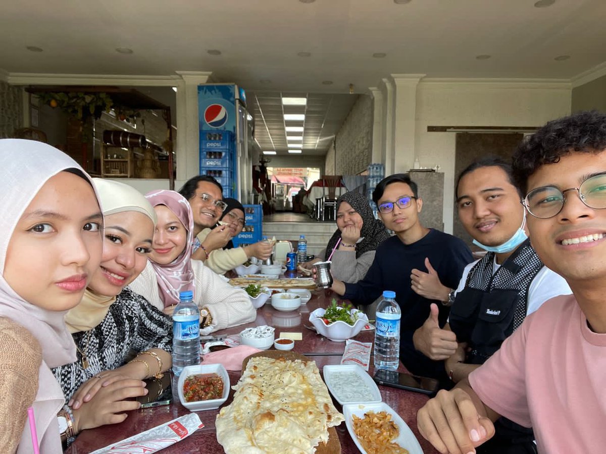 MohdShukriYajid's tweet photo. Delighted news from @MSUMalaysia stds now at Bilkent University, Turkey undergoing the Global Mobility Program. Be culturally appreciative &amp; competent as you capture the moments that will enhance your learning experiences. @BilkentUniv #MSUGMP #MSUSHCA #MSUFBMP @MSUGlobalAffair https://t.co/B4asUE7s38