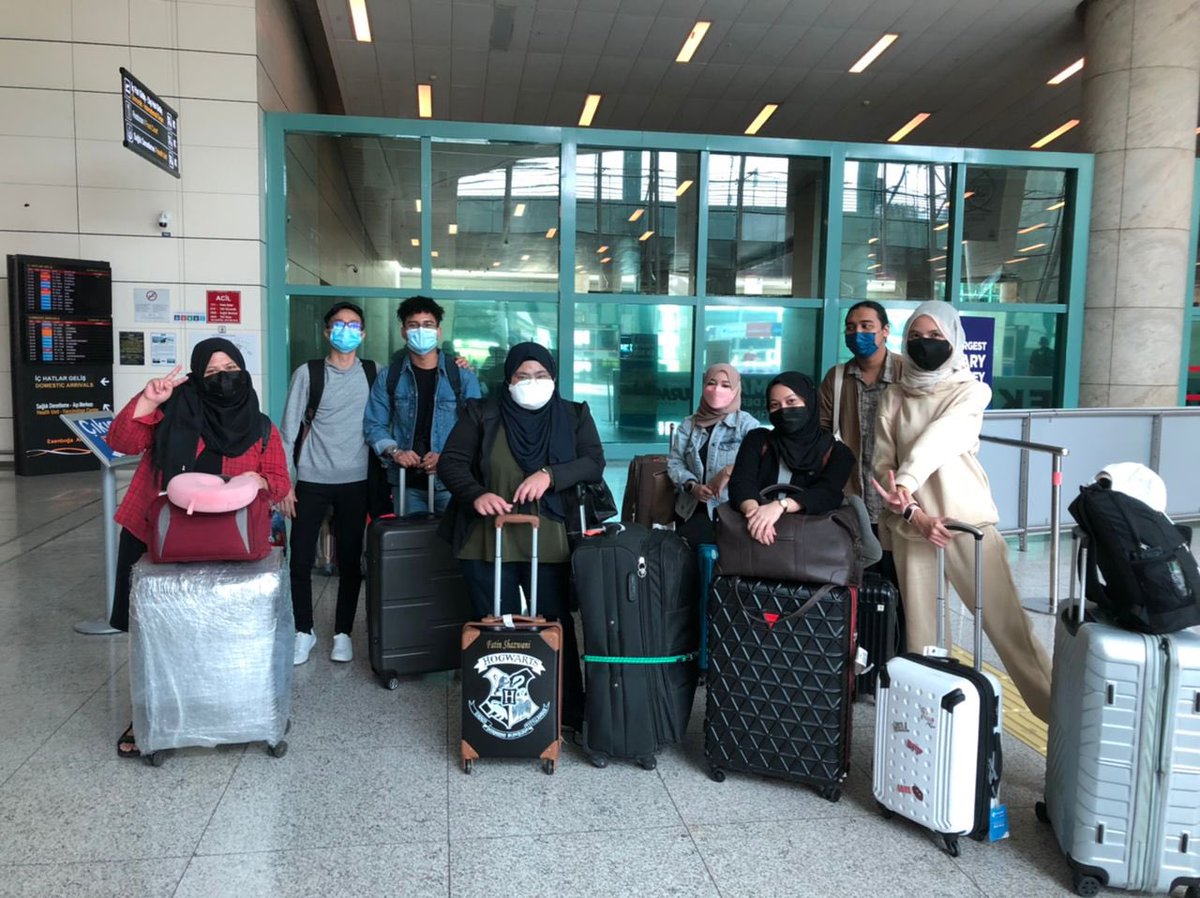 MohdShukriYajid's tweet photo. Delighted news from @MSUMalaysia stds now at Bilkent University, Turkey undergoing the Global Mobility Program. Be culturally appreciative &amp; competent as you capture the moments that will enhance your learning experiences. @BilkentUniv #MSUGMP #MSUSHCA #MSUFBMP @MSUGlobalAffair https://t.co/B4asUE7s38