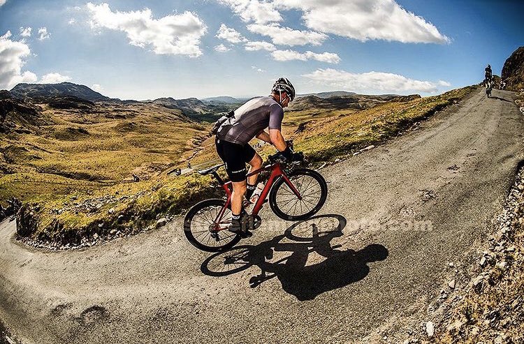 Hardknott Pass, Fred Whitton Challenge. We are the official photographers for the event. Link to the website, read about past Freds and services we offer.
steveflemingphoto.com
#cycling #fredwhittonchallenge #hardknottpass #cumbria #lakedistrict <a href="/fred_whitton/">Saddleback Fred Whitton Challenge</a>