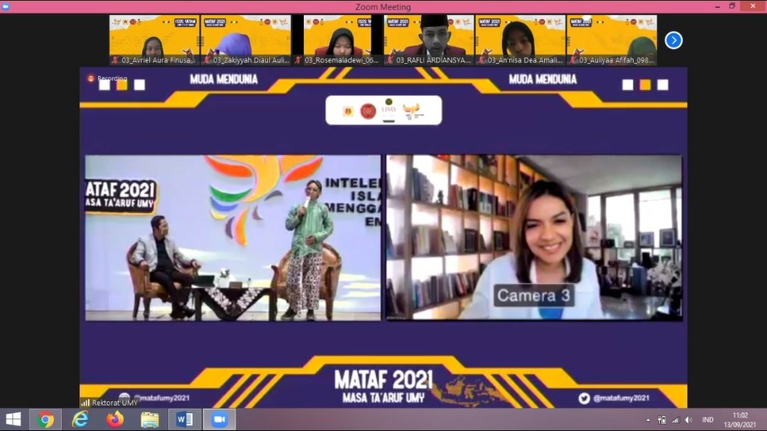 avrielauraf's tweet photo. Acara mataf 2021 day 1 nihh bukan main!! Dengan 3 pembicara hebat pada acara talkshow nya😍 
#MatafUMY2021 #MATAFumypecahkanMURI #mudamendunia @matafumy2021 https://t.co/ckp7KDoEso