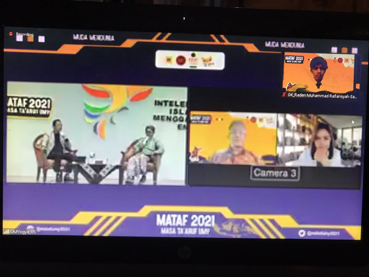 mabukmiloo's tweet photo. Sesi MATAF UMY yang menginspirasi, menambah wawasan serta mengembangkan mindset saya sbg mahasiswa☄️ #MatafUMY2021 #MATAFumypecahkanMURI https://t.co/SNOfqUtfDD